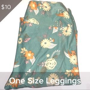 COPY - One size leggings. Fits size 2-10.